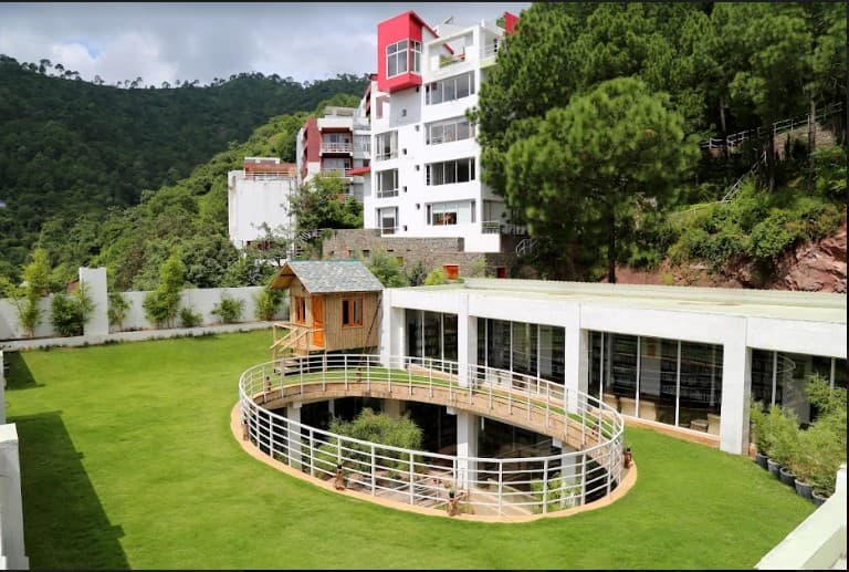 Faculty of Management Sciences and Liberal Arts, Shoolini University Solan Campus infrastructure photo 4
